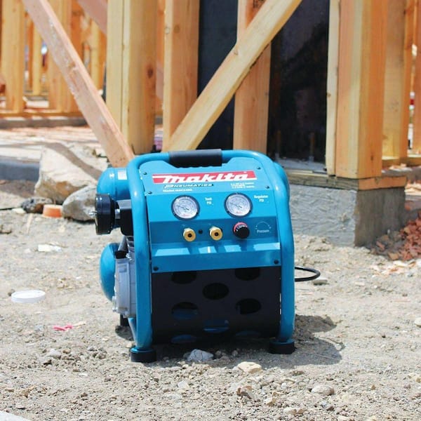 Makita MAC2400 Big Bore