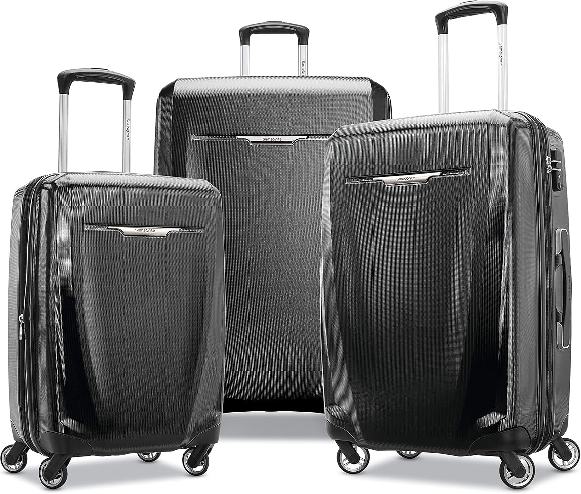 **Samsonite Winfield 3 DLX Hardside Luggage Set**
