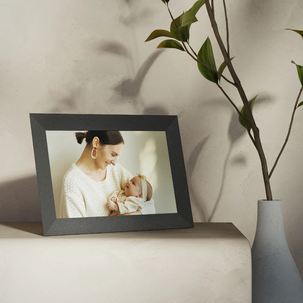 Aura Carver 10.5-inch WiFi Digital Picture Frame (2026 Edition)