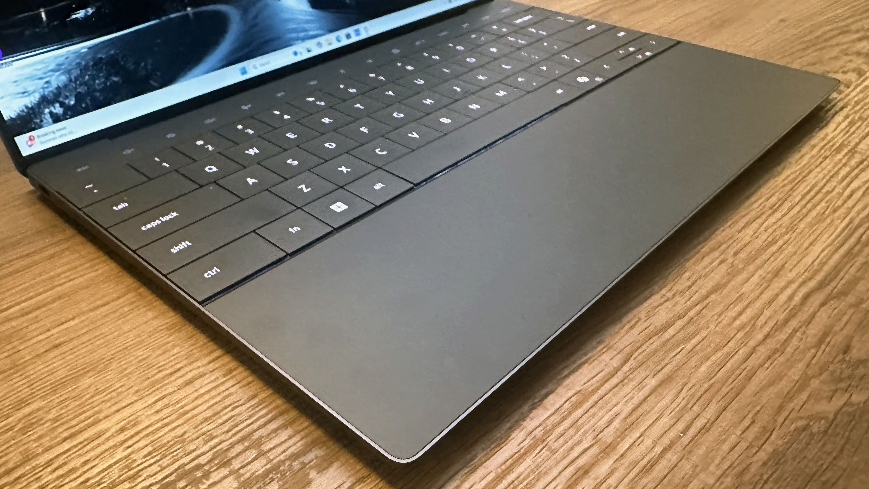 Dell XPS 13 (Intel Lunar Lake 2026)