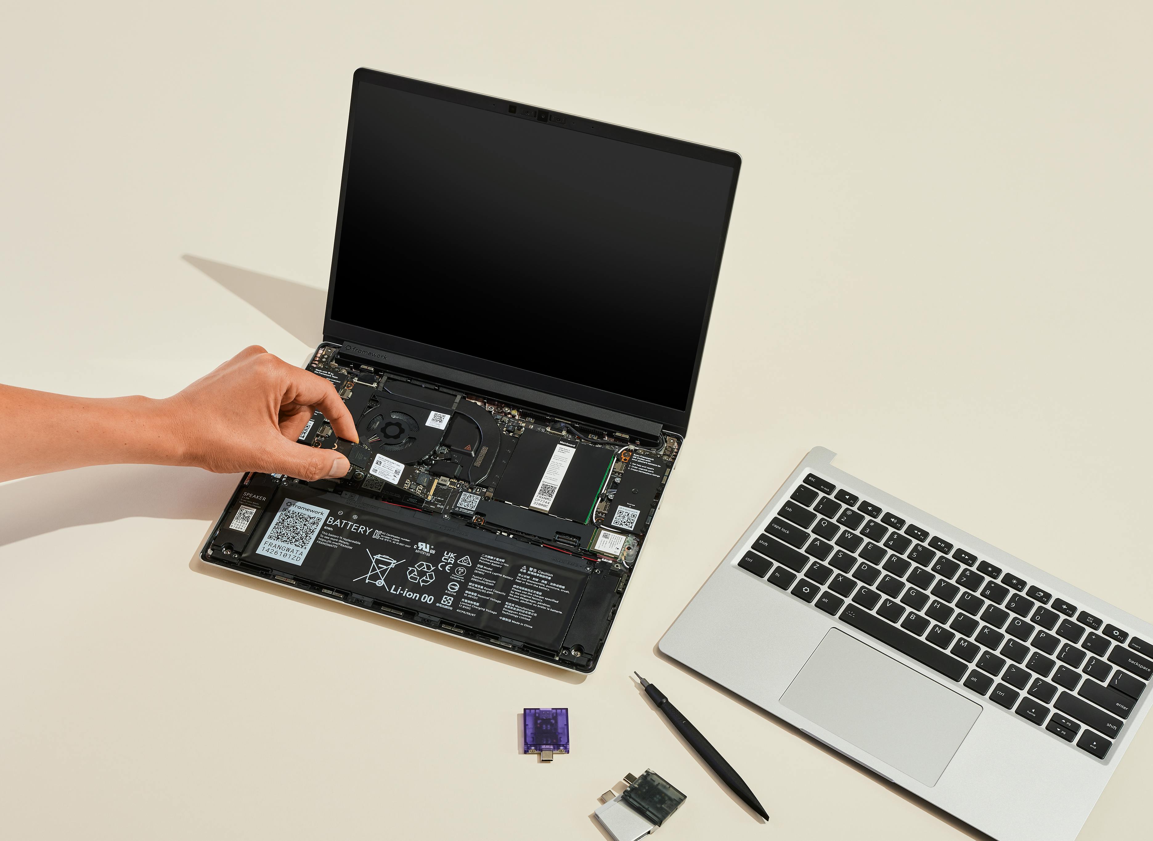 Framework Laptop 13 (2026) AMD Ryzen AI 9 HX 370