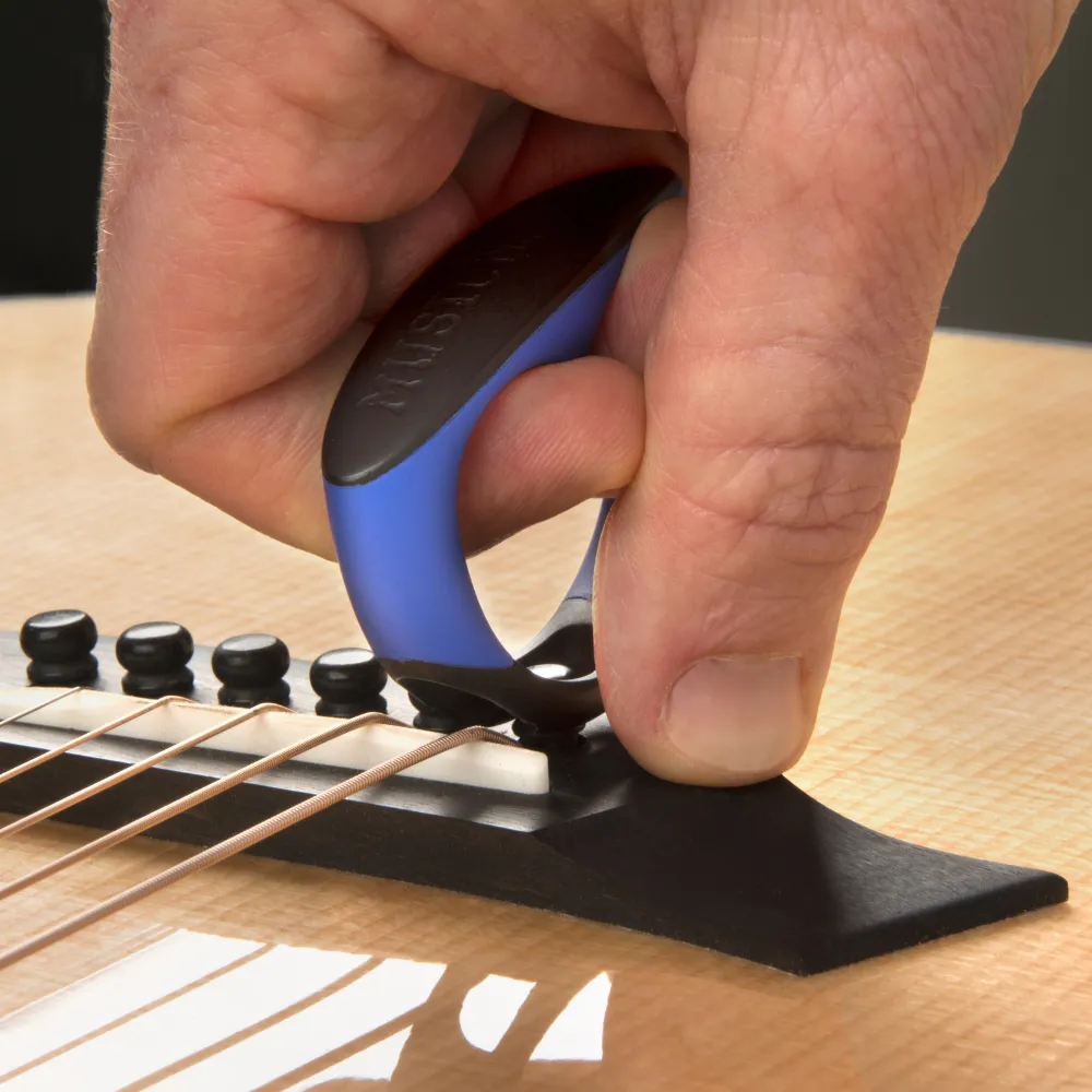 MusicNomad Bridge Pin Puller