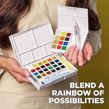 Sakura Koi 24-Color Field Watercolor Sketch Set