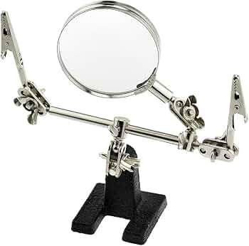 SE 8668 Helping Hands with Magnifying Glass