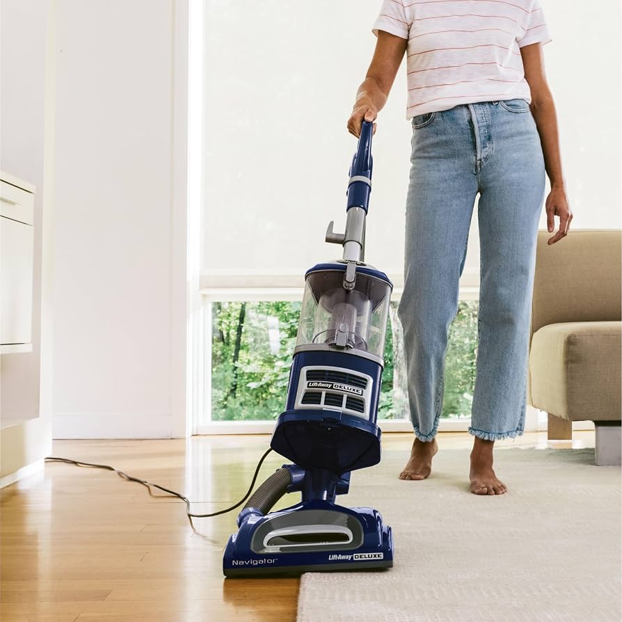 Shark NV360 Navigator Lift-Away (Self-Cleaning Brushroll Bundle)